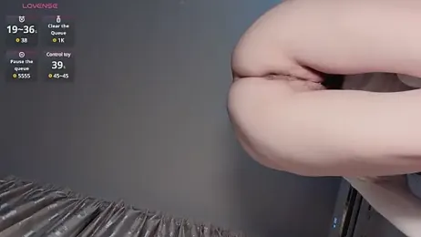 Krismil3 — Stripchat recorded stream screenshot (20 Mar 2025)