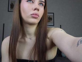 dolly-ll — Bongacams recorded stream image, 20.03.2025 13:20