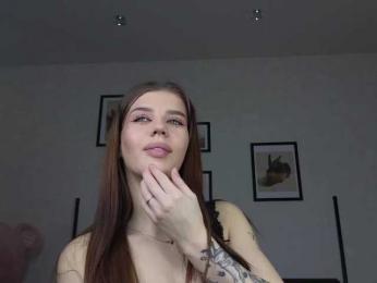 dolly-ll — Bongacams recorded stream image, 20.03.2025 13:20