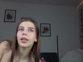 dolly-ll — Bongacams recorded stream image, 20.03.2025 13:20