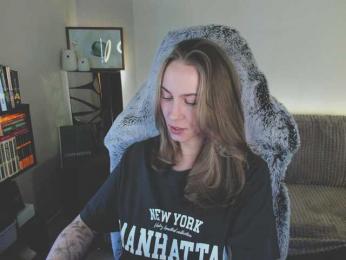 Adamova_Eva — Bongacams recorded stream screenshot (21 Mar 2025)