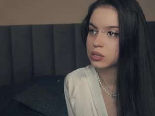 leilagladish — Camsoda recorded stream image, 22.03.2025 06:30
