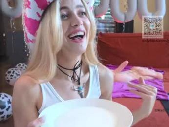 brilliantvictoria — Chaturbate recorded stream screenshot (22 Mar 2025)