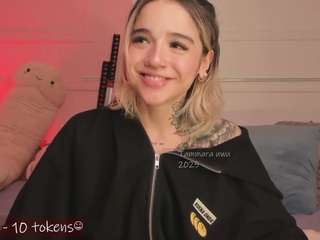 tammara1 — Camsoda recorded stream image, 22.03.2025 12:50