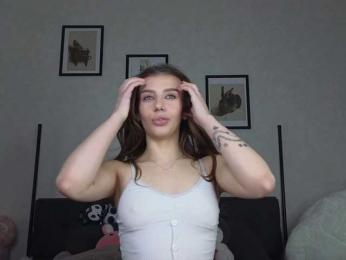 dolly-ll — Bongacams recorded stream image, 22.03.2025 13:20