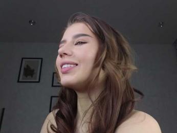 dolly-ll — Bongacams recorded stream image, 22.03.2025 13:20