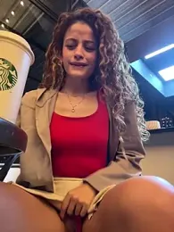 alana15 — Stripchat recorded stream image, 22.03.2025 21:40