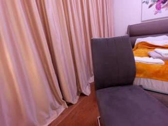 ehotlovea — Chaturbate recorded stream image, 23.03.2025 00:10
