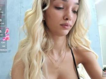 sassyt33n — Chaturbate recorded stream image, 23.03.2025 09:20
