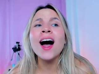 vaiolet-rose — Camsoda recorded stream image, 23.03.2025 13:20