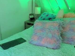 tarawilsonn — Camsoda recorded stream image, 24.03.2025 01:40