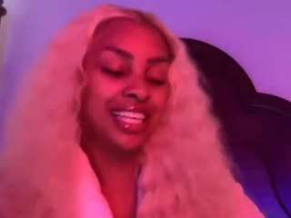 carmensindiego — Camsoda recorded stream image, 24.03.2025 08:10