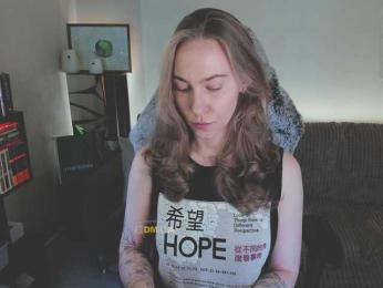 Adamova_Eva — Bongacams recorded stream screenshot (25 Mar 2025)