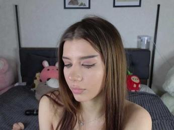 dolly-ll — Bongacams recorded stream image, 27.03.2025 13:40