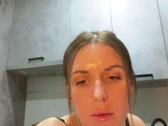 Zarina888 — Bongacams recorded stream image, 28.03.2025 17:10