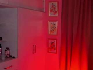 dani-moore — Camsoda recorded stream image, 28.03.2025 21:50
