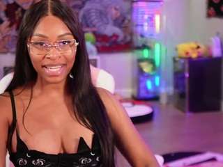 lovenzia — Camsoda recorded stream image, 29.03.2025 02:20
