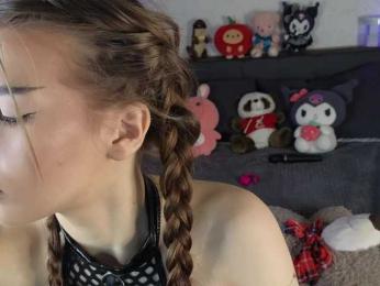 dolly-ll — Bongacams recorded stream image, 29.03.2025 13:30