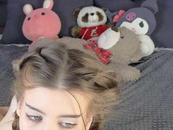 dolly-ll — Bongacams recorded stream image, 29.03.2025 13:30