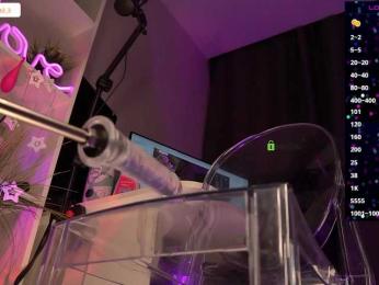 Ariel-la — Bongacams recorded stream screenshot (01 Apr 2025)