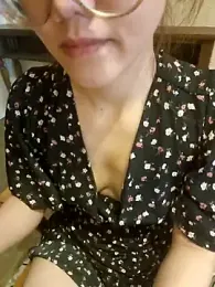 HinaLovely — Stripchat recorded stream image, 04.02.2025 05:00