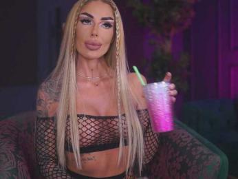 RaquelleVon — Bongacams recorded stream image, 01.04.2025 15:30