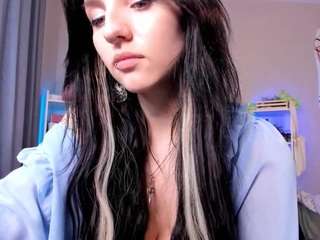 vi-jasen — Camsoda recorded stream image, 02.04.2025 04:20