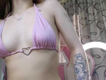 dolly-ll — Bongacams recorded stream image, 02.04.2025 13:20