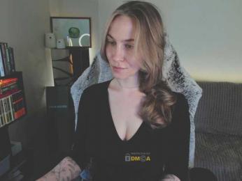 Adamova_Eva — Bongacams recorded stream screenshot (02 Apr 2025)