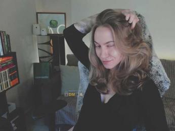 Adamova_Eva — Bongacams recorded stream screenshot (02 Apr 2025)