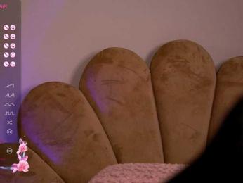 KairaAndrews — Bongacams recorded stream screenshot (02 Apr 2025)