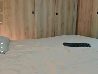 lauracriistina — Camsoda recorded stream screenshot (02 Apr 2025)