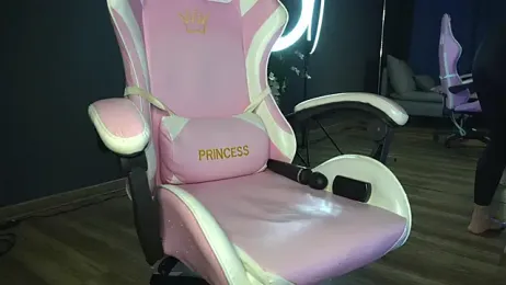 Cherrysweett — Stripchat recorded stream screenshot (03 Apr 2025)