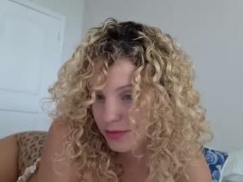 theislandgirl — Chaturbate recorded stream image, 03.04.2025 18:20