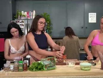 nakedbakers — Chaturbate recorded stream screenshot (04 Apr 2025)