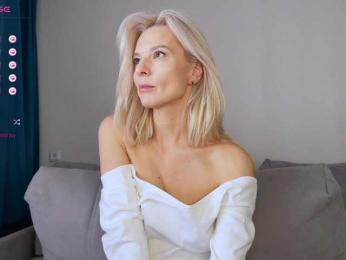 -Molly- — Bongacams recorded stream image, 04.04.2025 04:30