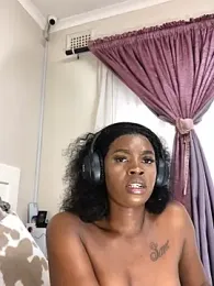 LuciousLips96 — Stripchat recorded stream image, 04.04.2025 09:50