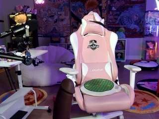 lovenzia — Camsoda recorded stream image, 05.04.2025 02:40