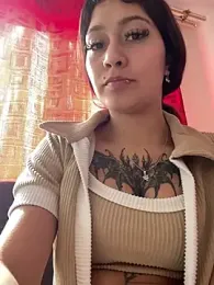 Mia_Sr — Stripchat recorded stream image, 05.04.2025 18:00