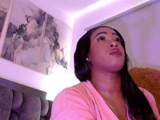 janeebony — Camsoda recorded stream image, 05.04.2025 16:10