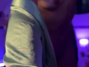 sweet_littleee — Chaturbate recorded stream image, 05.04.2025 21:30