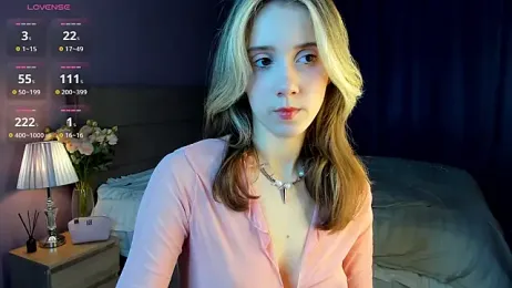 Dearly_Emily — Stripchat recorded stream image, 06.04.2025 01:00