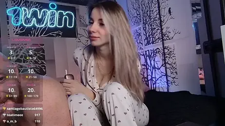 niki7377 — Stripchat recorded stream image, 06.04.2025 06:20