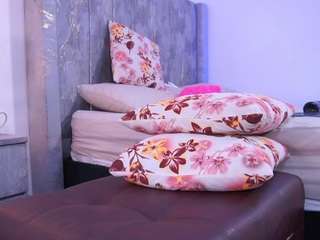 lara-giraldo — Camsoda recorded stream image, 08.04.2025 02:40