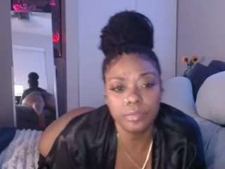 siennadivyne — Camsoda recorded stream screenshot (08 Apr 2025)