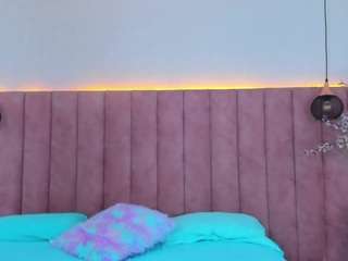 marianabranz — Camsoda recorded stream image, 08.04.2025 13:00