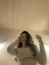 OohBunny — Stripchat recorded stream image, 08.04.2025 17:40