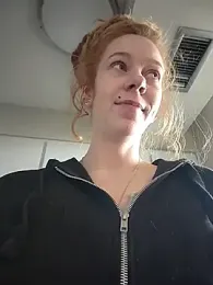 LucidLucy — Stripchat recorded stream image, 09.04.2025 11:40