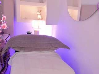 nathalyn-b — Camsoda recorded stream image, 09.04.2025 10:50