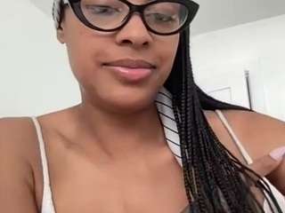 carmensindiego — Camsoda recorded stream image, 09.04.2025 16:50